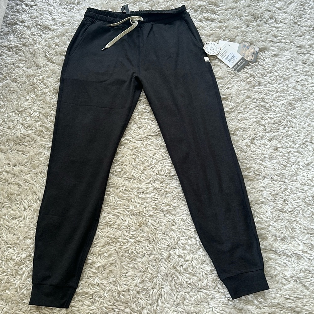 Vuori Performance Jogger - Size XS Long
